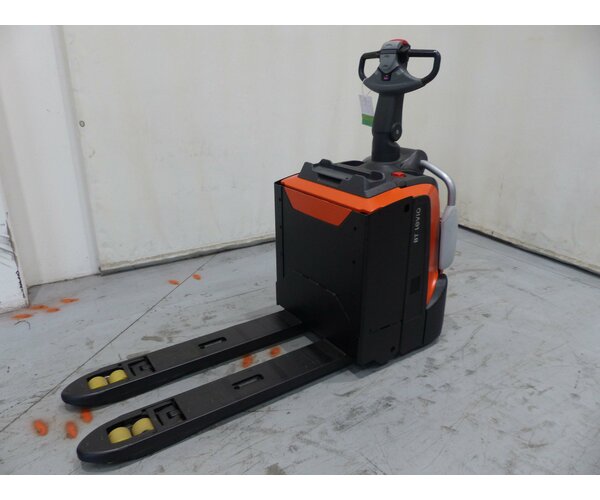 TOYOTA LPE200 1903002635