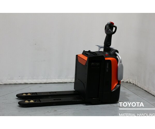 TOYOTA LPE200 2009019464