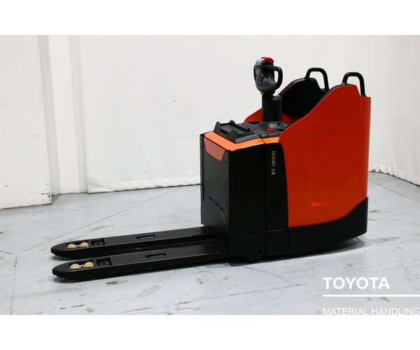 TOYOTA LPE200 2108017147