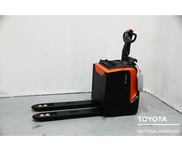 TOYOTA LPE200 2202036535