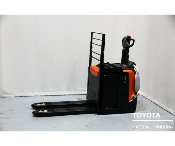 TOYOTA LPE250 1807018289