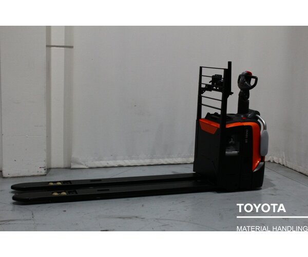 TOYOTA LPE250 2003052048