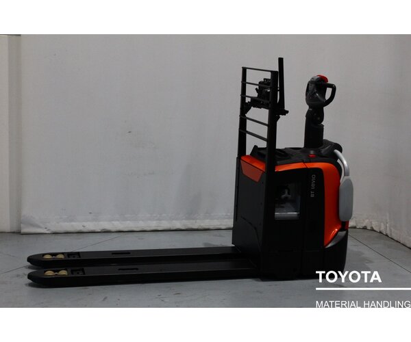 TOYOTA LPE250 2003052099