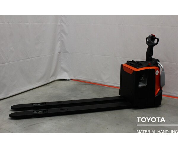 TOYOTA LPE250 2005000561