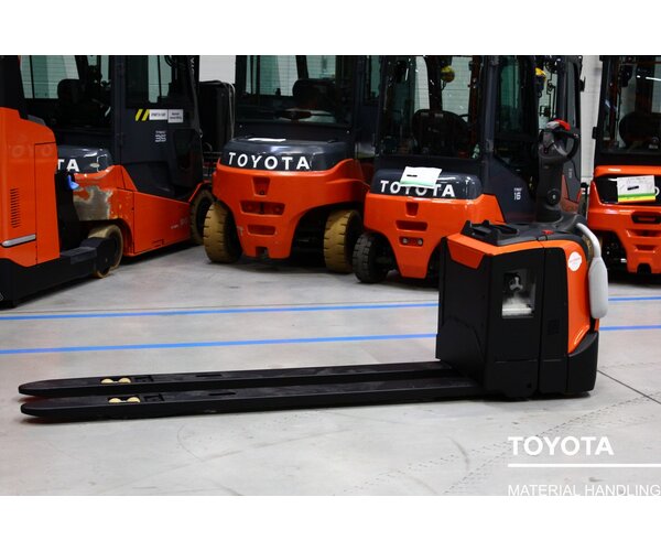 TOYOTA LPE250 2005000546