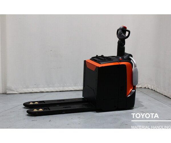 TOYOTA LPE250 2012001852