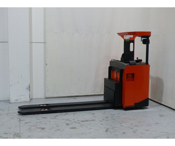 TOYOTA LRE200 1709016885 TOYOTA LRE200 1709016885