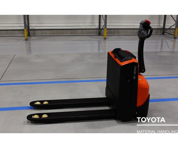 TOYOTA LWE140 2006027164