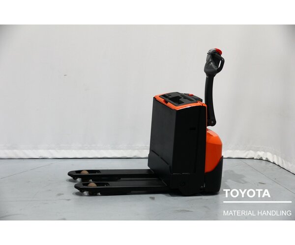 TOYOTA LWE160 1810026572