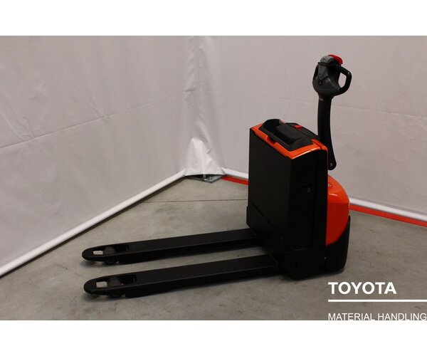 TOYOTA LWE160 2004021003