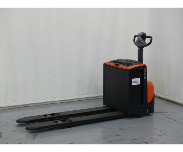 TOYOTA LWE200 1811022202 TOYOTA LWE200 1811022202