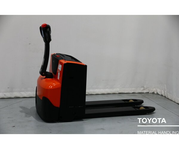 TOYOTA LWE200 1812012281