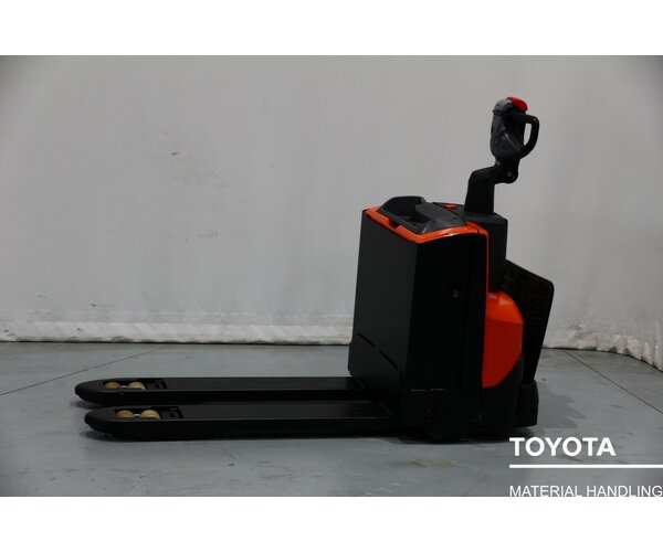 TOYOTA LWE200 2003056156