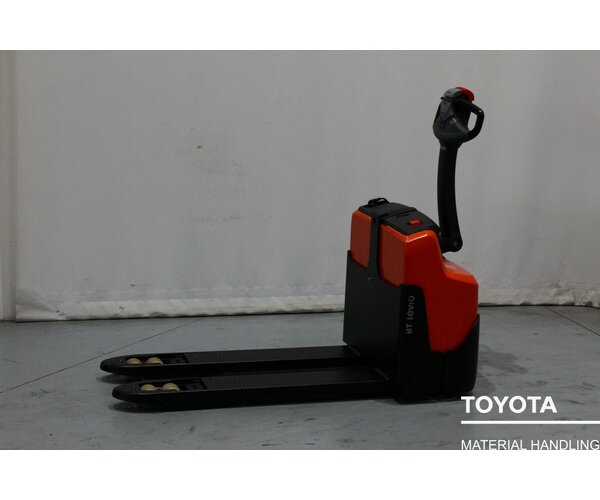 TOYOTA LWI160 2009031129