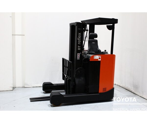 TOYOTA RRE120B 1902002541