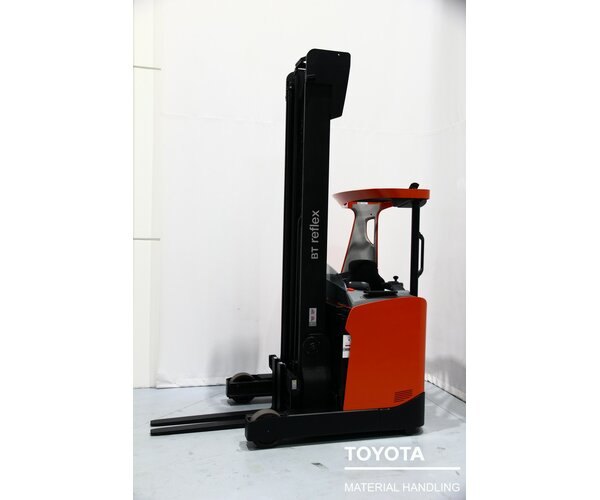 TOYOTA RRE140H 1806003753