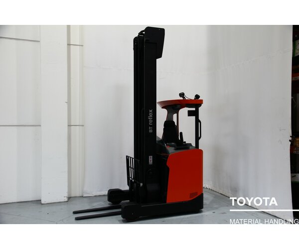 TOYOTA RRE140H 2001024695