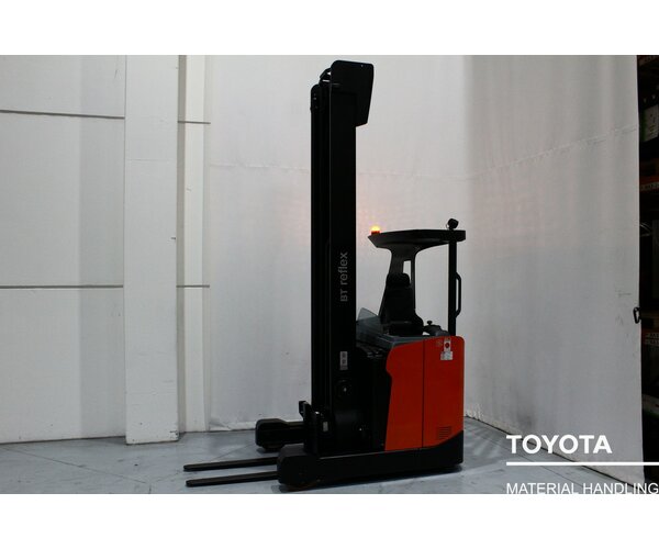 TOYOTA RRE160HE 2404016152