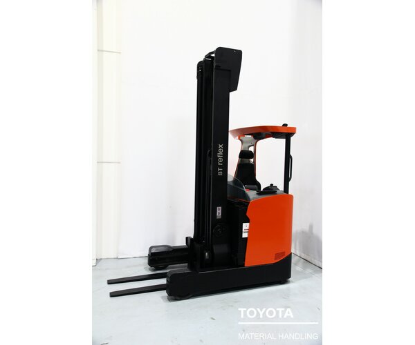 TOYOTA RRE200H 1810041949