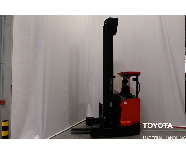 TOYOTA RRE200HE 2003020812