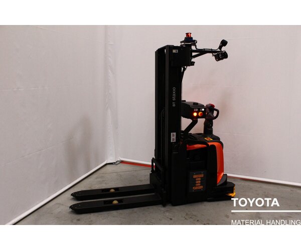 TOYOTA SAE160 2606023641