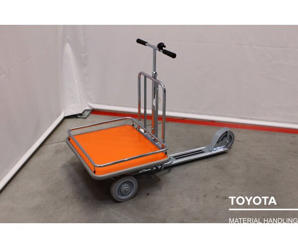 TOYOTA SCOOTER 86 TMH 2604011205