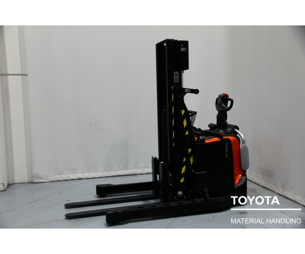 TOYOTA SPE120XR 2401004319