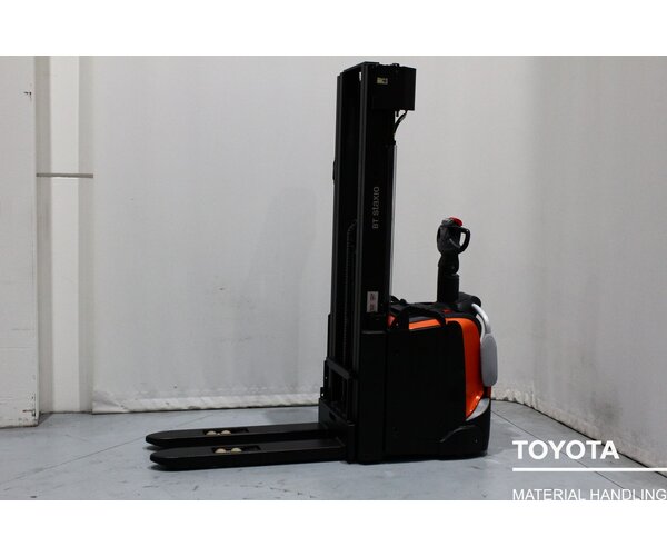 TOYOTA SPE140L 2101015060