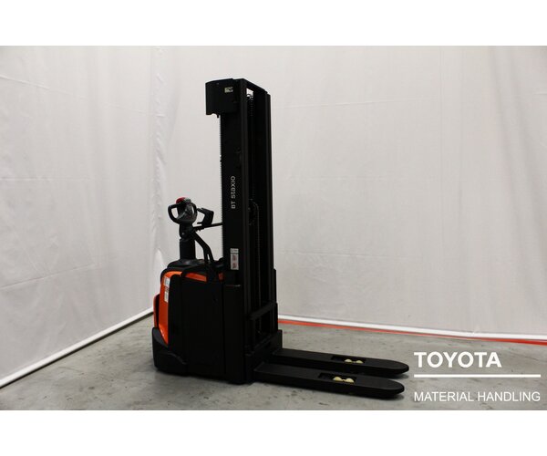 TOYOTA SPE160L 2111010208