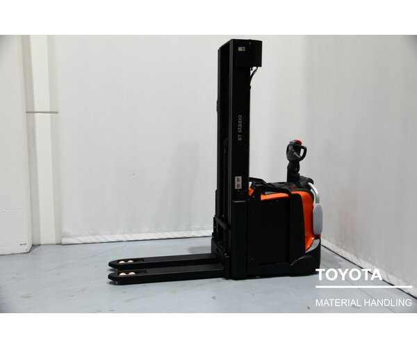 TOYOTA SPE160L 2301014180