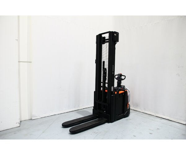 TOYOTA SPE160L 2410003856