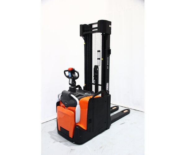 TOYOTA SPE160L 2409038931