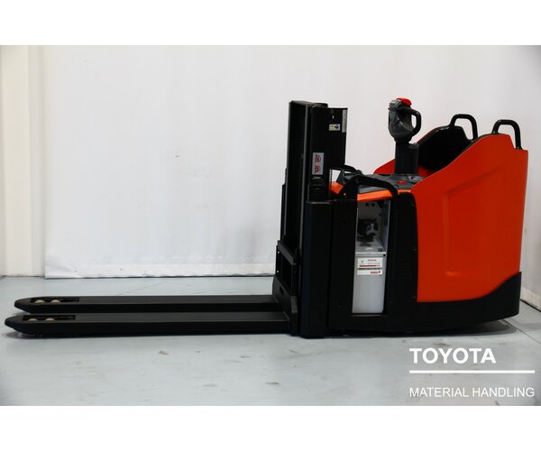 TOYOTA SPE200D 2003002390