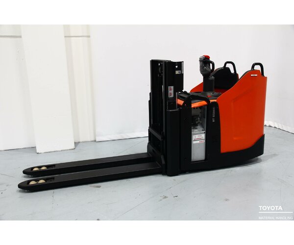 TOYOTA SPE200D 2003002385