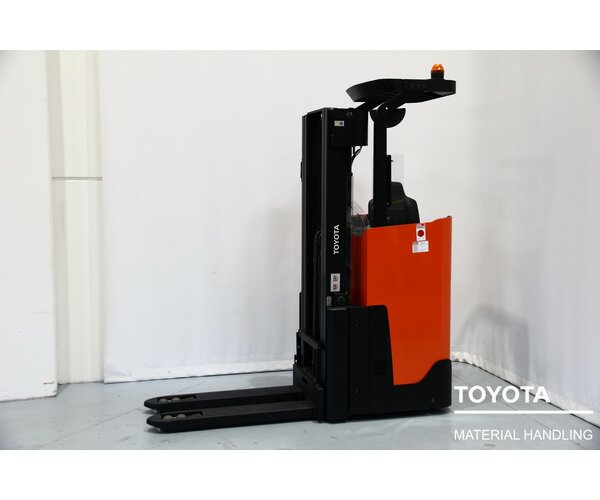 TOYOTA SSI160LN 2307033878