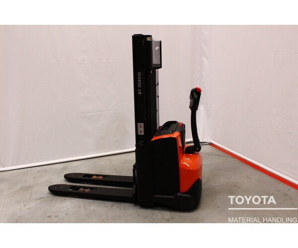 TOYOTA SWE100 2011034603