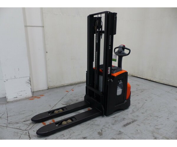 TOYOTA SWE100 2011037131