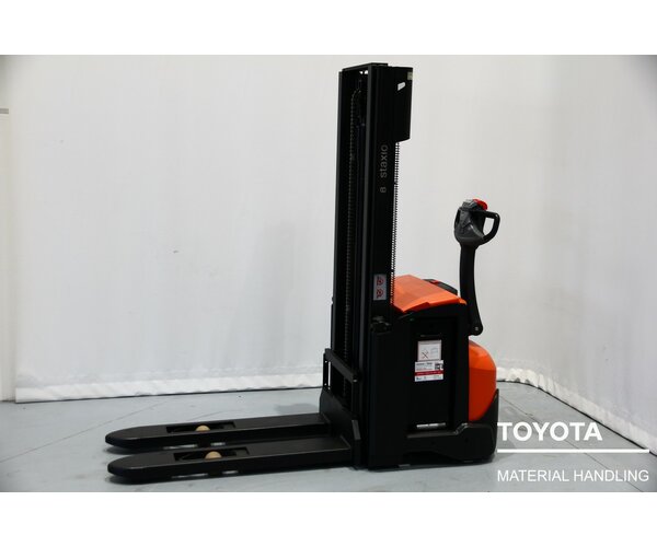 TOYOTA SWE120 1712024960