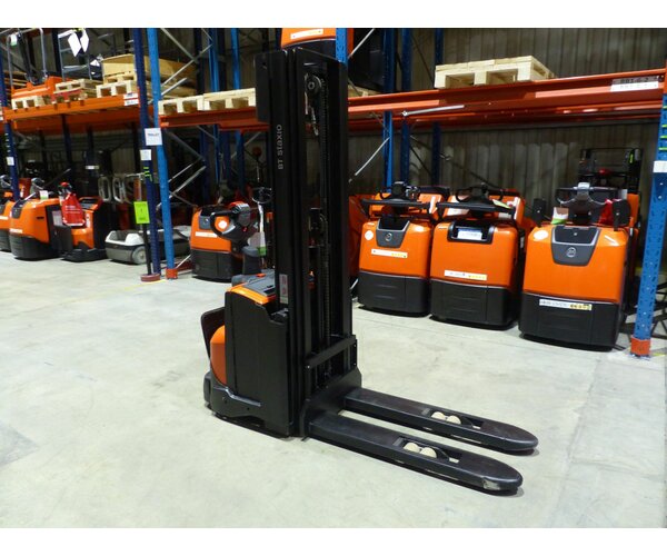 TOYOTA SWE120 1803002432