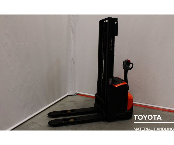 TOYOTA SWE120 2002002977