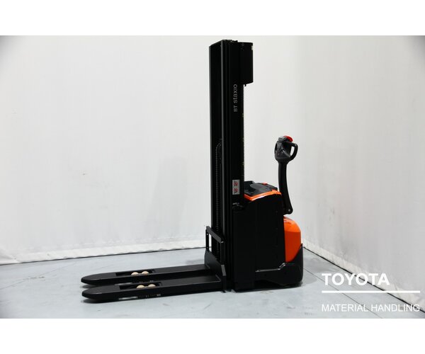 TOYOTA SWE120 2110026389