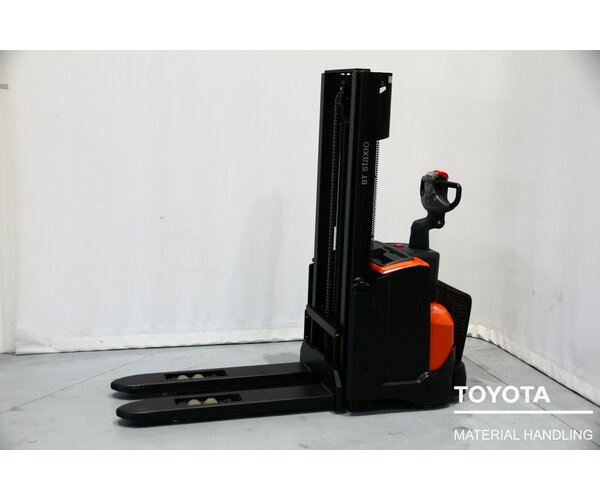 TOYOTA SWE120L 1809007778