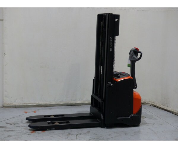 TOYOTA SWE120L 1809009553