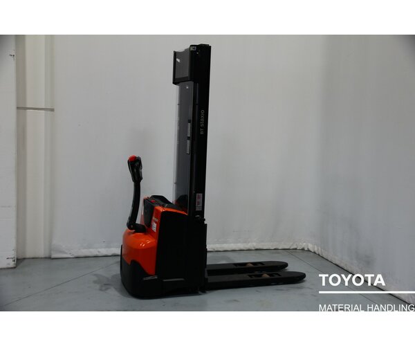TOYOTA SWE120L 1911043740
