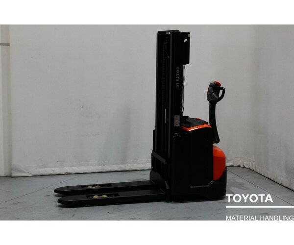 TOYOTA SWE120L 2010006144