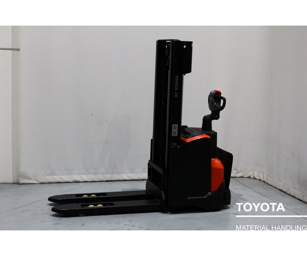 TOYOTA SWE120L 2010013708