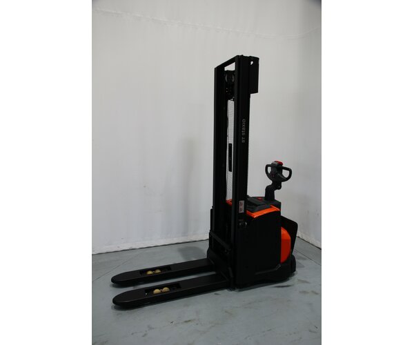 TOYOTA SWE120L 2105002239