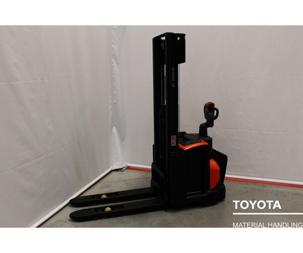 TOYOTA SWE120L 2207001689