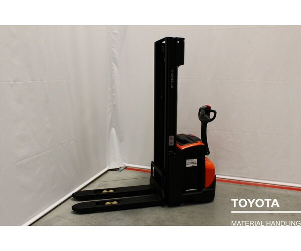TOYOTA SWE140 1703029382