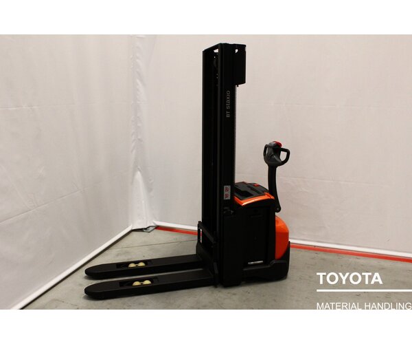 TOYOTA SWE140 1703040379